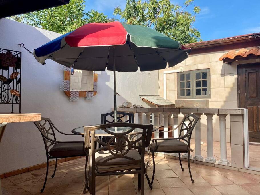 3-Bedroom Villa With A Jacuzzi Noord Exterior foto