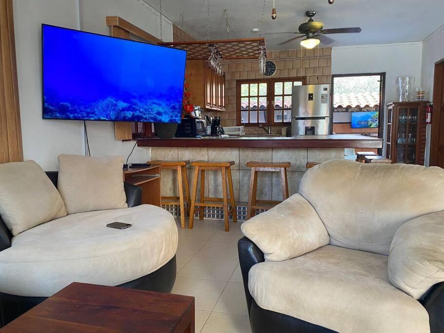 3-Bedroom Villa With A Jacuzzi Noord Exterior foto