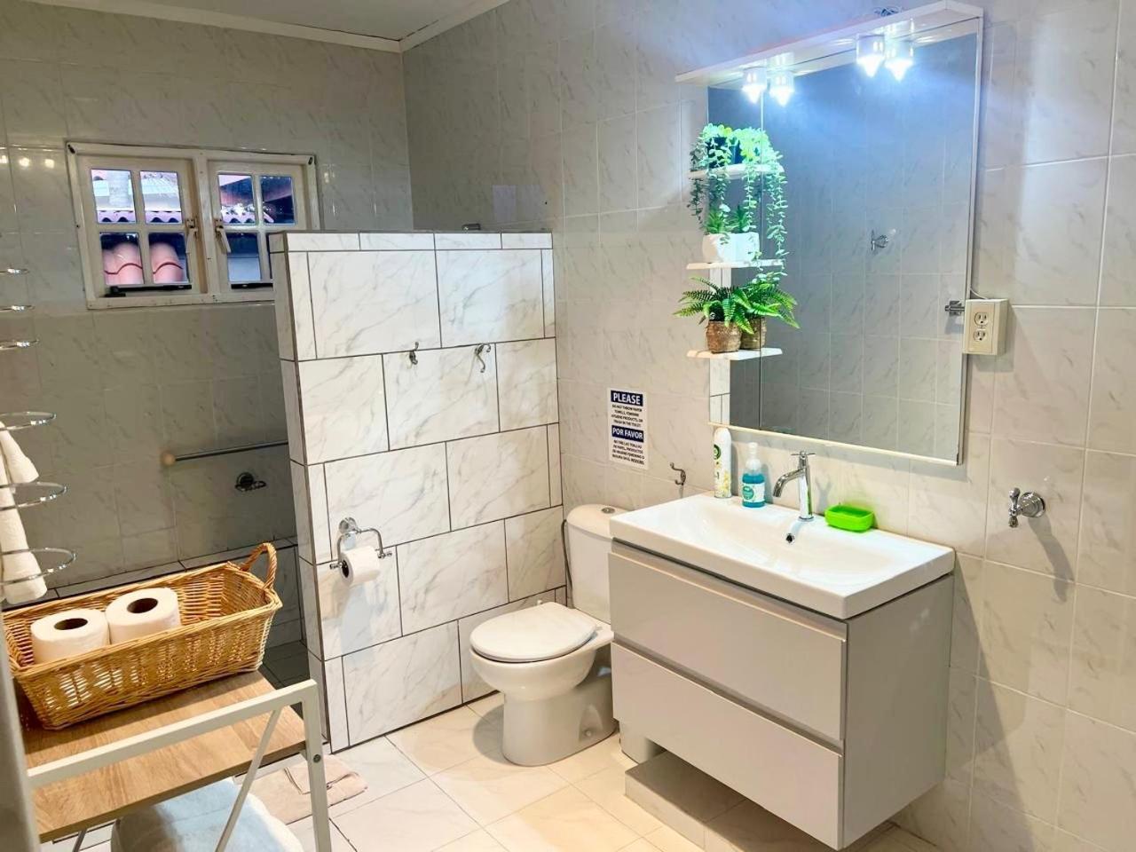 3-Bedroom Villa With A Jacuzzi Noord Exterior foto